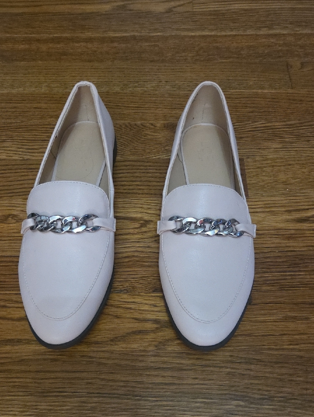 Women's Pale Pink Chain-Trim Loafers